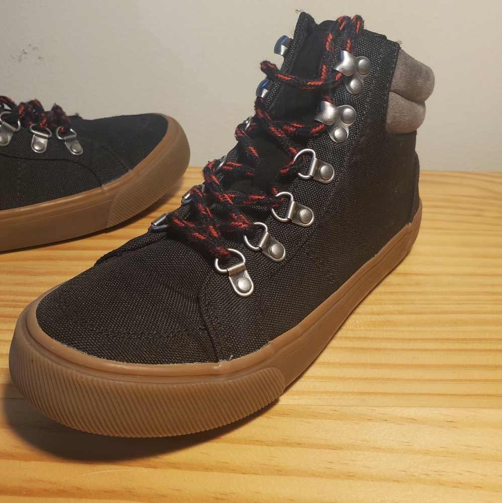 Boys Size 3 Shoes